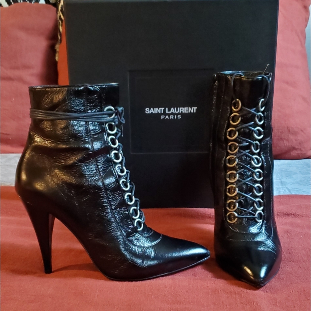 Leather SAINT LAURENT booties